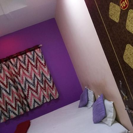 Akola Hotel Atithi Satkar المظهر الخارجي الصورة
